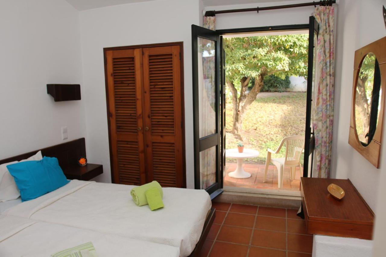 Villa Jacaranda - 550M From The Beach - Free Wifi - By Bedzy Albufeira Eksteriør billede